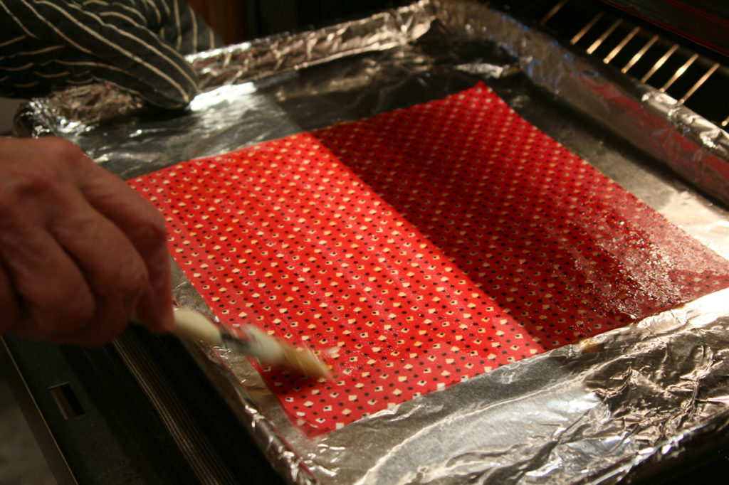 Brush after melting: After a few minutes, you can brush the melted mixture to the edges of the fabric. The fabric will look dry where there is no wax.