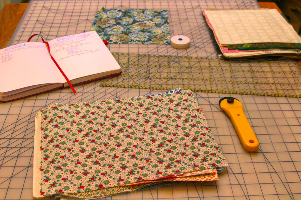 Cutting fabric: Cut the fabric to a convenient size for your food containers. Using pinking shears helps to reduce fraying.